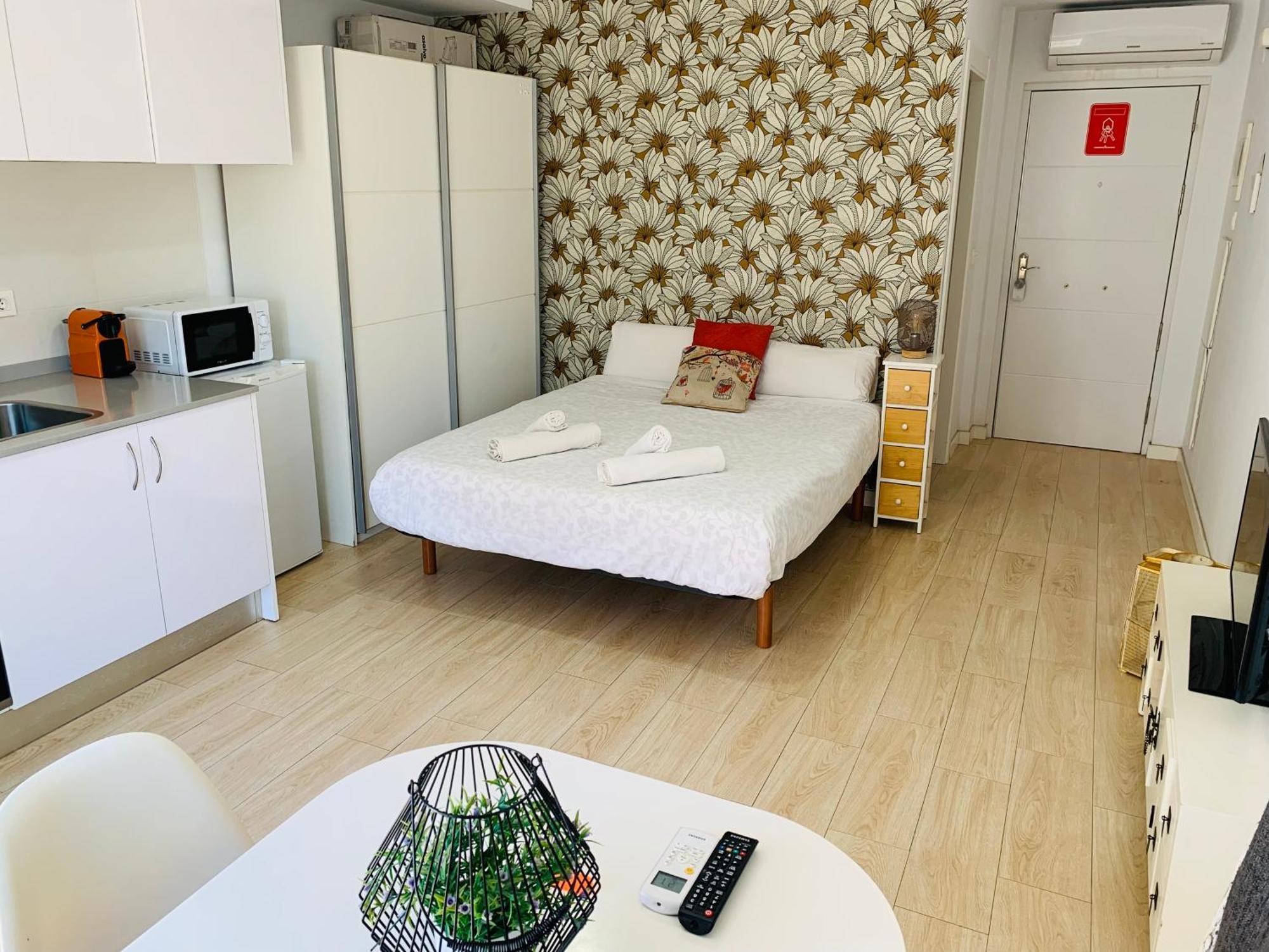 Apartamentos Sol Y Luz El Campello Luaran gambar
