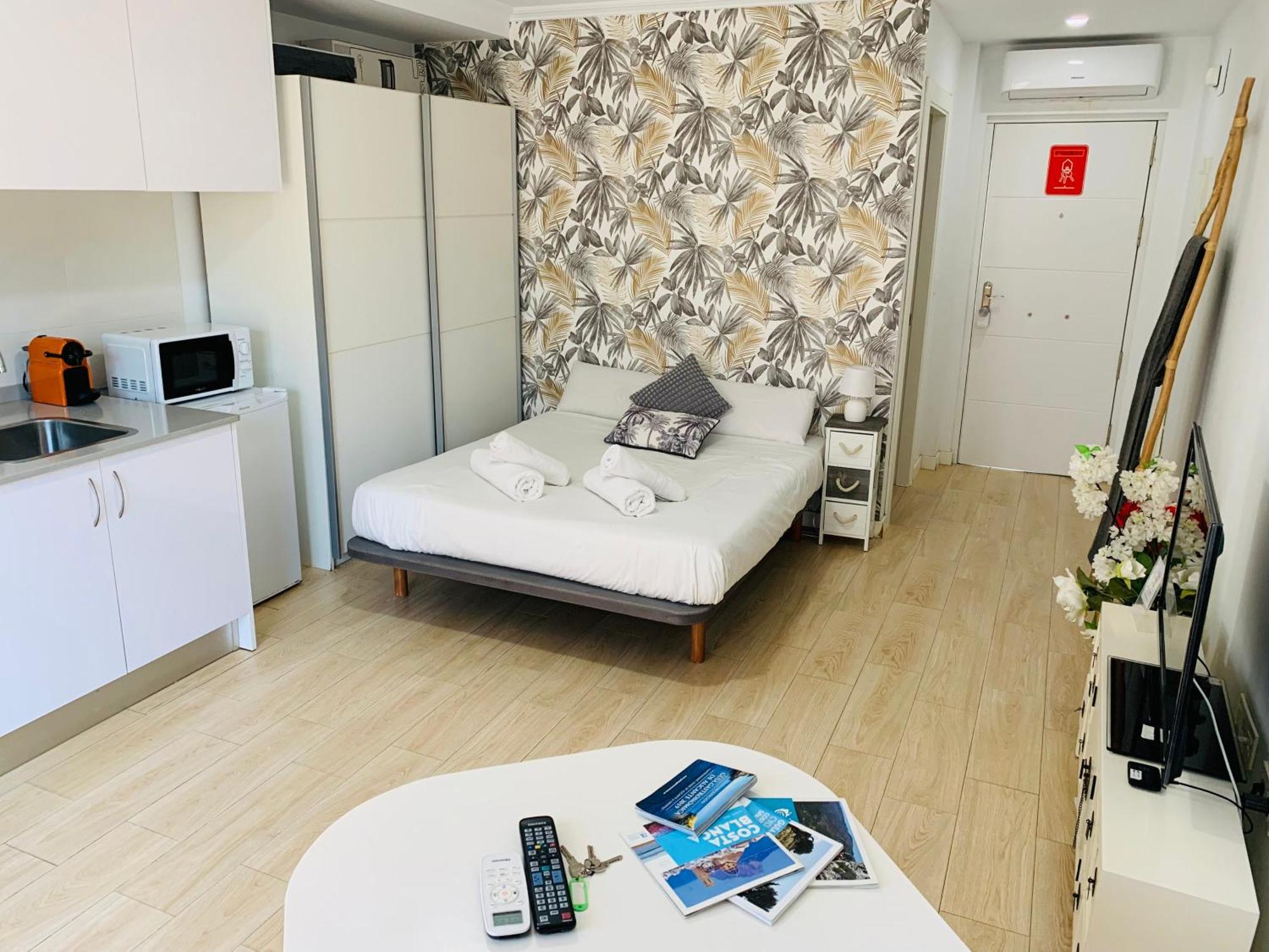 Apartamentos Sol Y Luz El Campello Luaran gambar